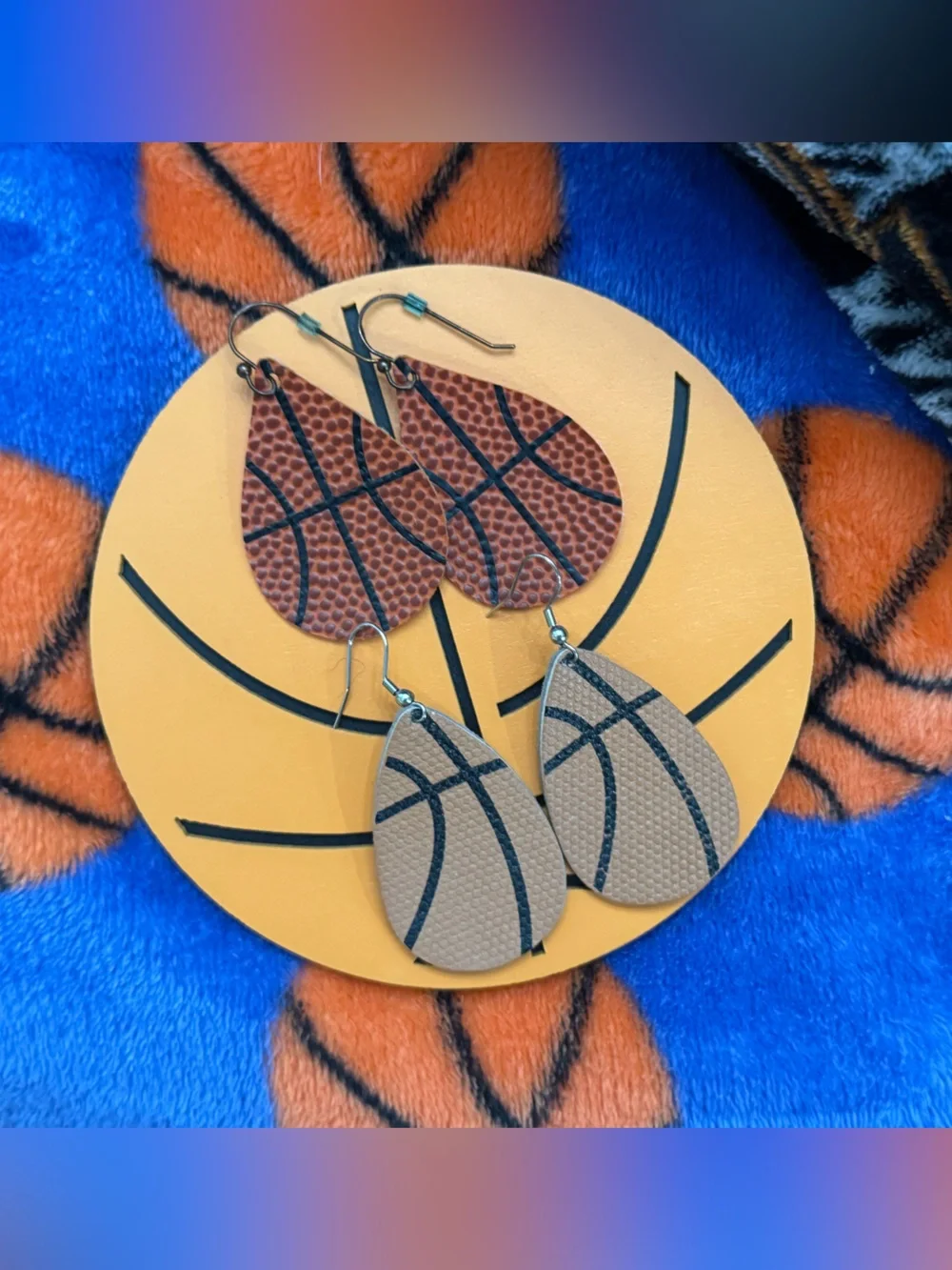 Basketball earrings, blankets & wooden home decor